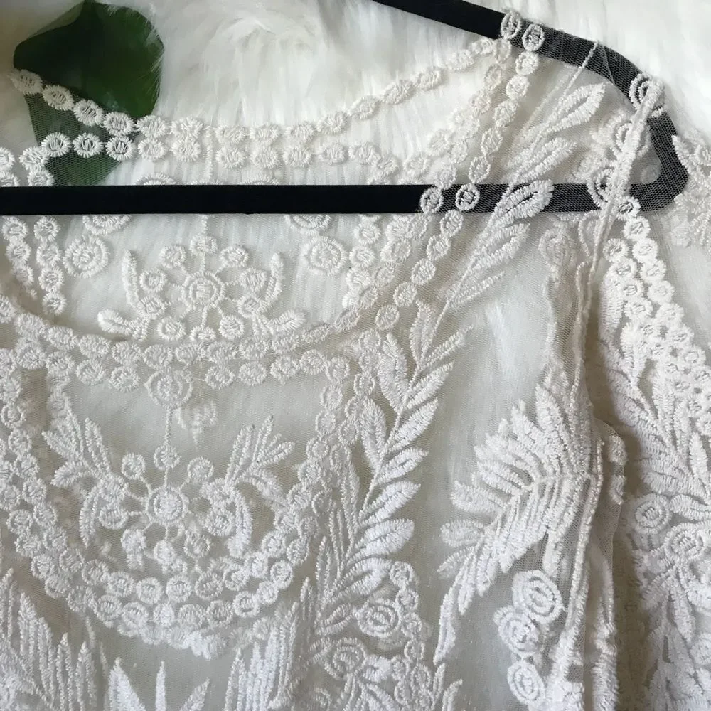 S cream crochet blouse